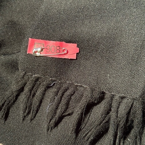 Scarf - Picture 3 of 5